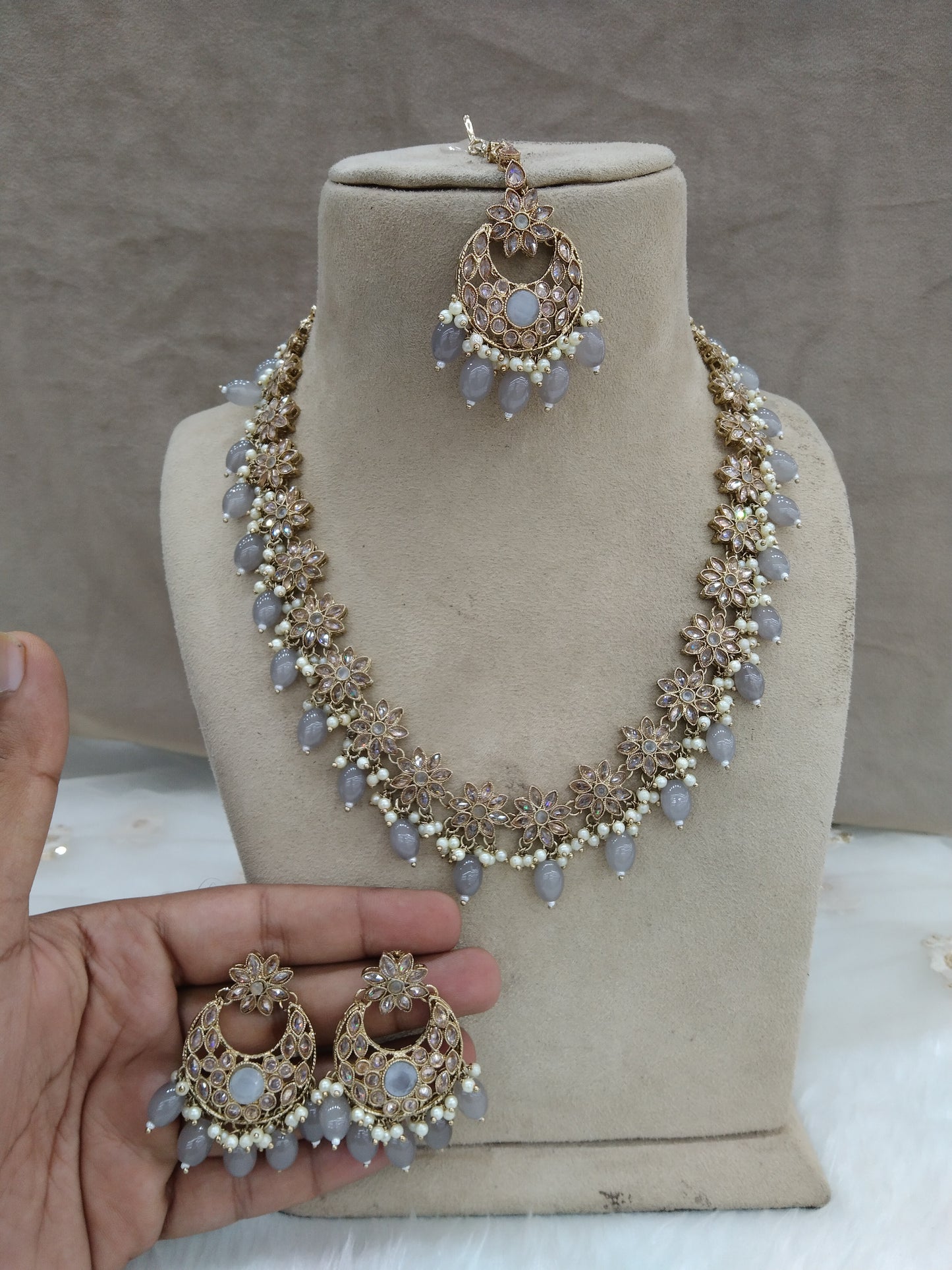 Antikes goldenes langes Halsketten-Set / dunkelgoldener indischer Braut-Shina-Schmuck