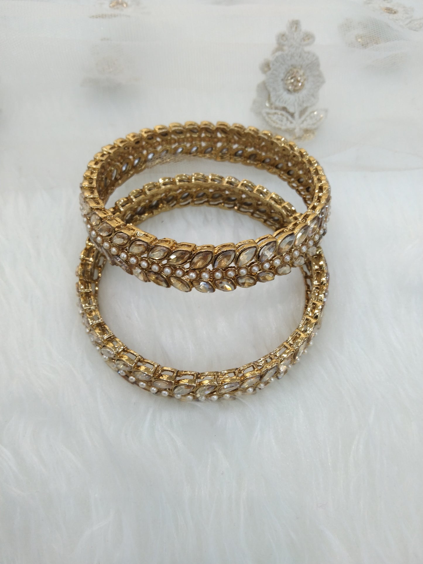 Indian bangles jewellery/Traditional bollywood jewellery/Antique gold bangles/Wedding bracelets