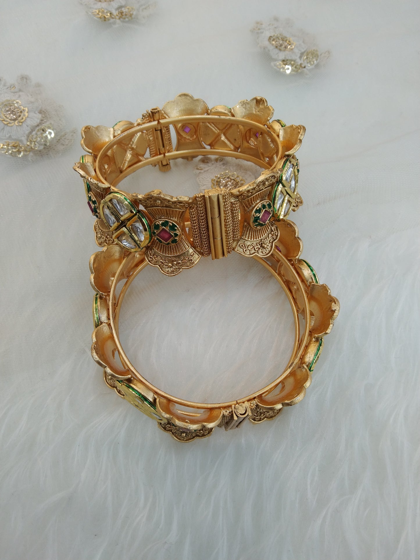 Indian bangles jewellery/Traditional bollywood jewellery/gold pair bangles/Wedding bracelets