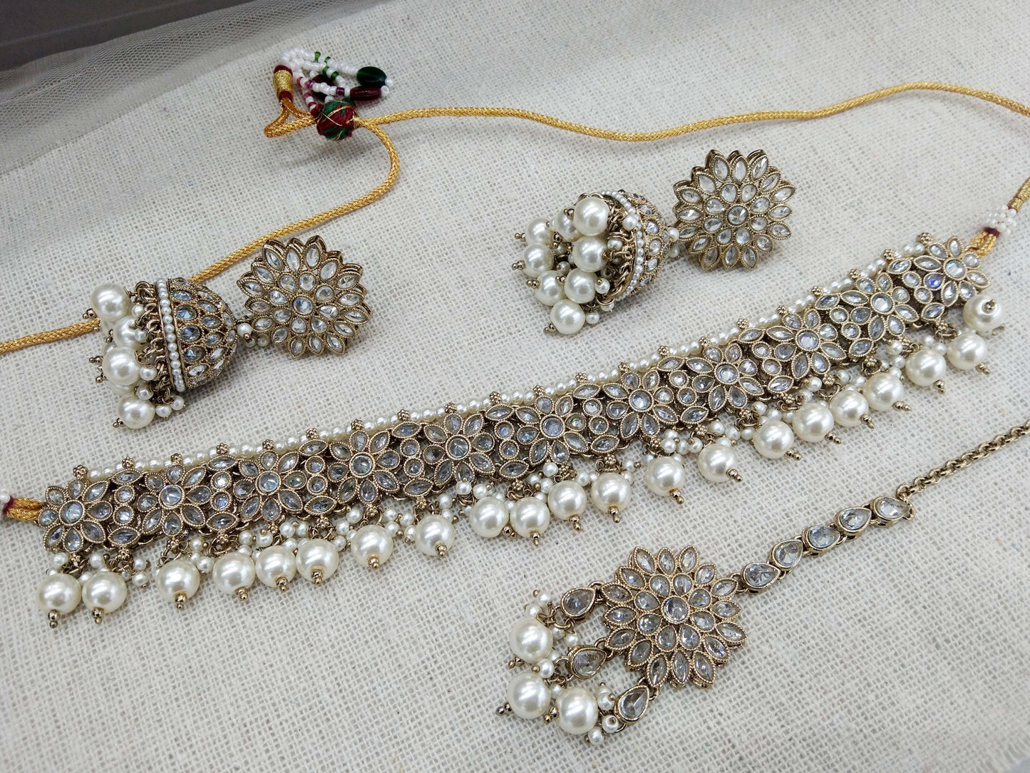 Antique gold Jewellery Choker Set /Antique gold finish clear crystals Jewellery area set