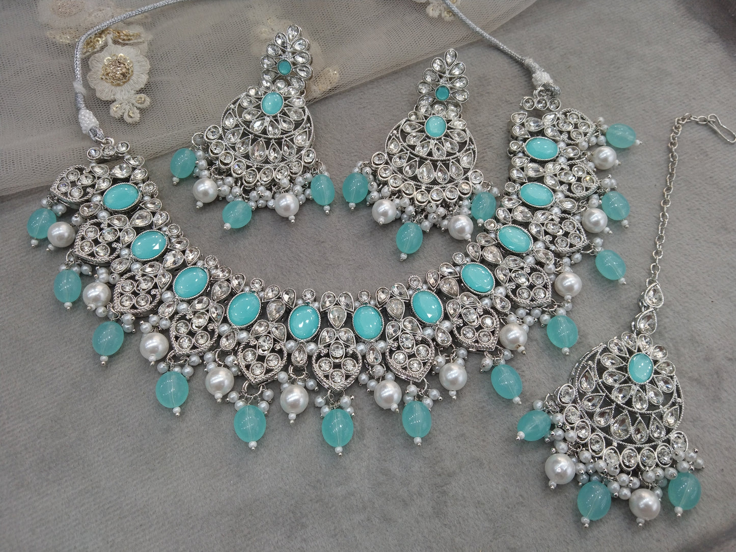 Indian  Jewellery/ Silver sky blue necklace dinki set