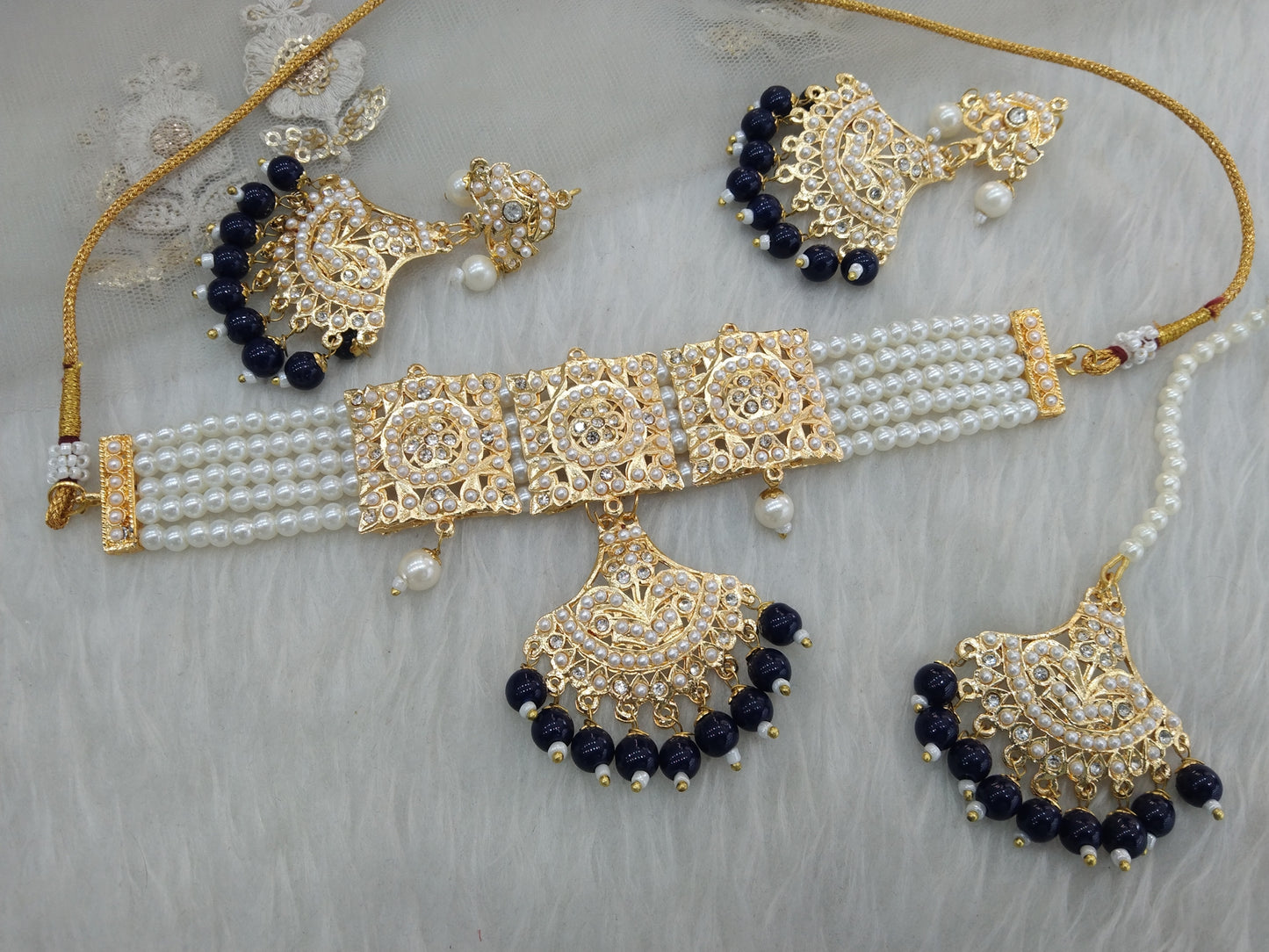 Jadau Gold Pearl blue Choker Necklace Set/Gold white Indian Necklace Set/Bollywood Punjabi Indian Jewellery