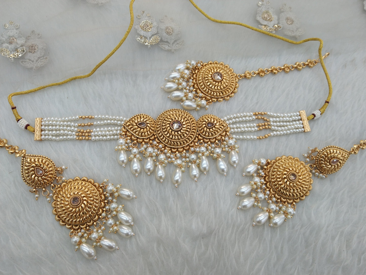 Gold white choker Jewellery set Indian punjabi traditional birpal Indian Jewellery