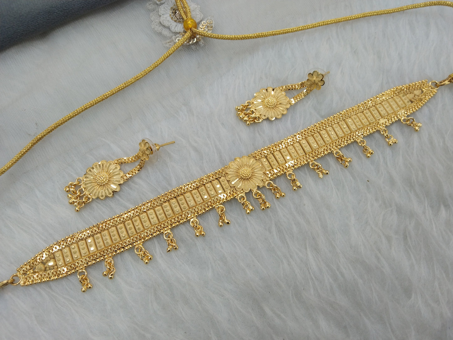 Gold  Jewellery Choker Jewellery set/Gold finish 1 gram forming South Indian bridal gline Jewellery