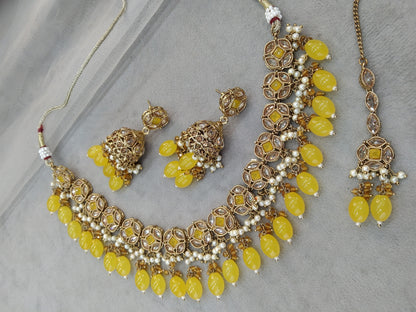 Indian  Jewellery Antique gold yellow necklace Tikka Set/Gold Bollywood Tauranga Set