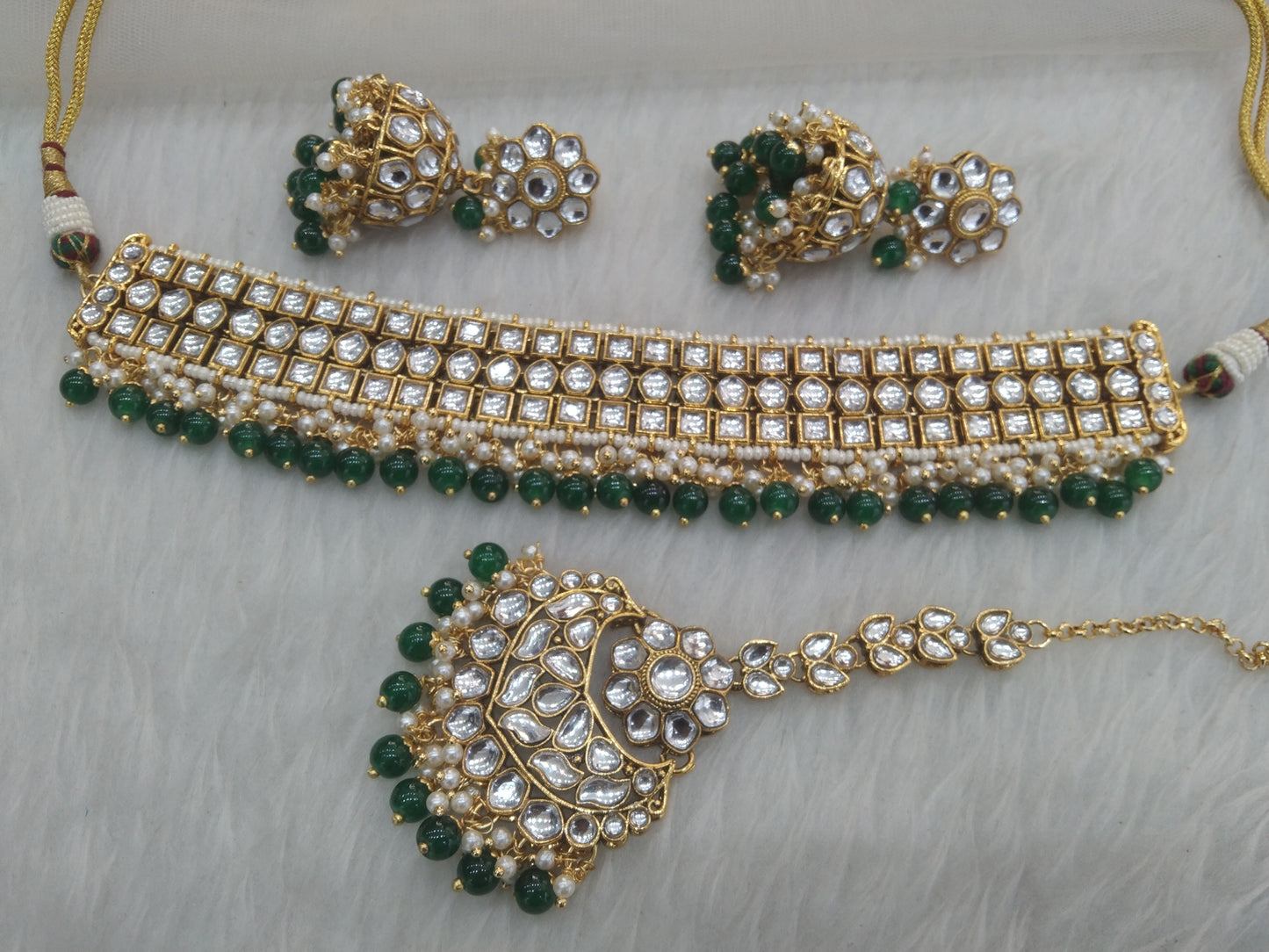 Kundan Jewellery   Choker Set / Gold green kundan Indian jewelry kundan choker diko sets