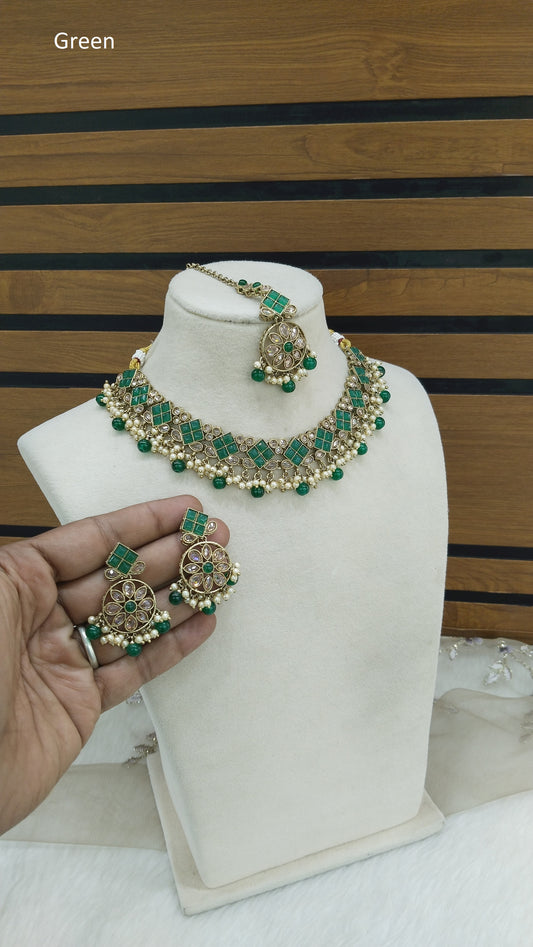 Indian  Jewellery Antique Gold Green necklace Tikka Set/Gold tannu Bollywood  Set