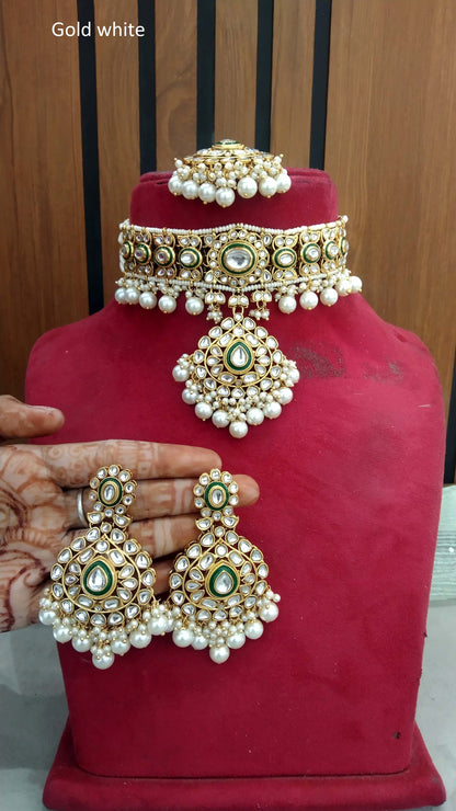 Gold Kundan necklace Set/ Gold white kundan Indian jewellery kundan Guri sets