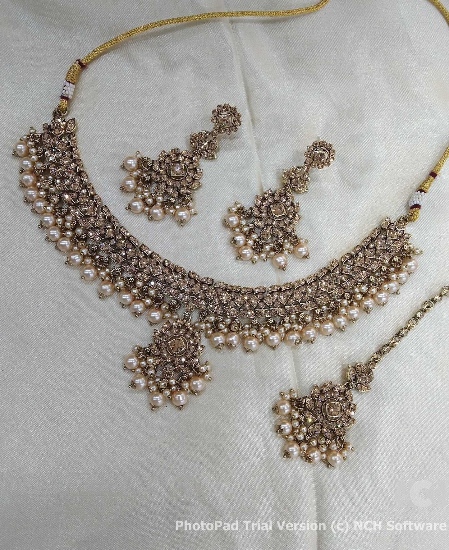 Antique gold necklace Indian vendi jewellery set