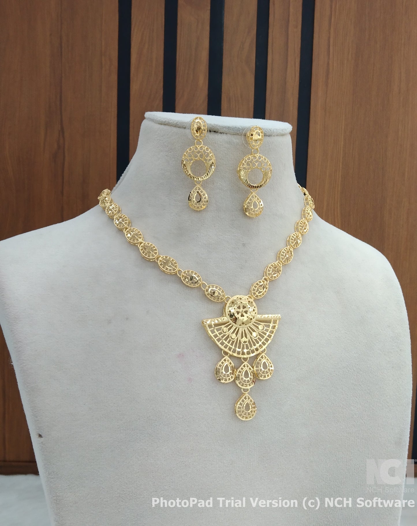 Indian Jewellery Necklace set/Gold finish 1 gram forming gline Jewellery