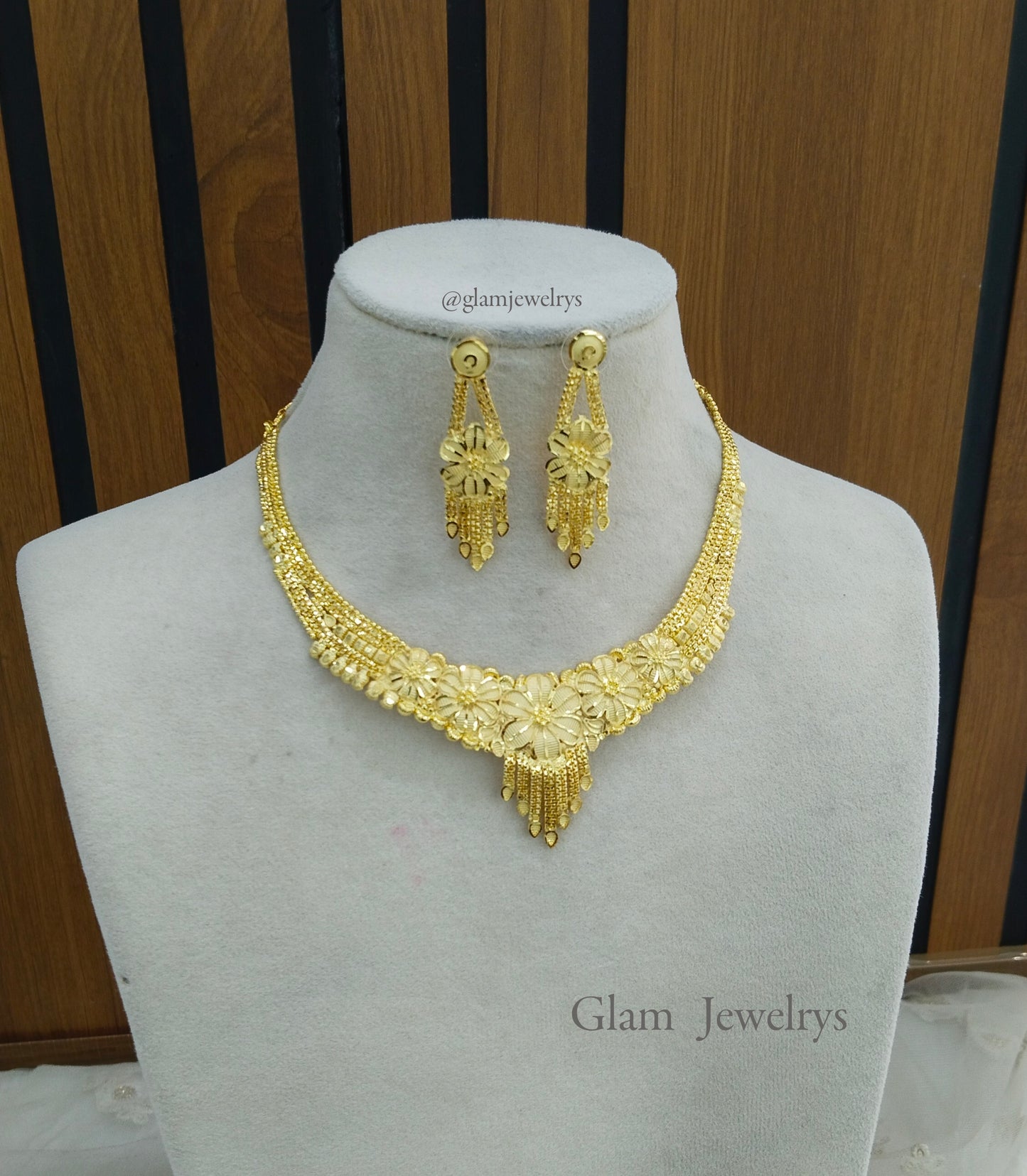 Indian Jewellery Necklace set/Gold finish 1 gram forming gline Jewellery