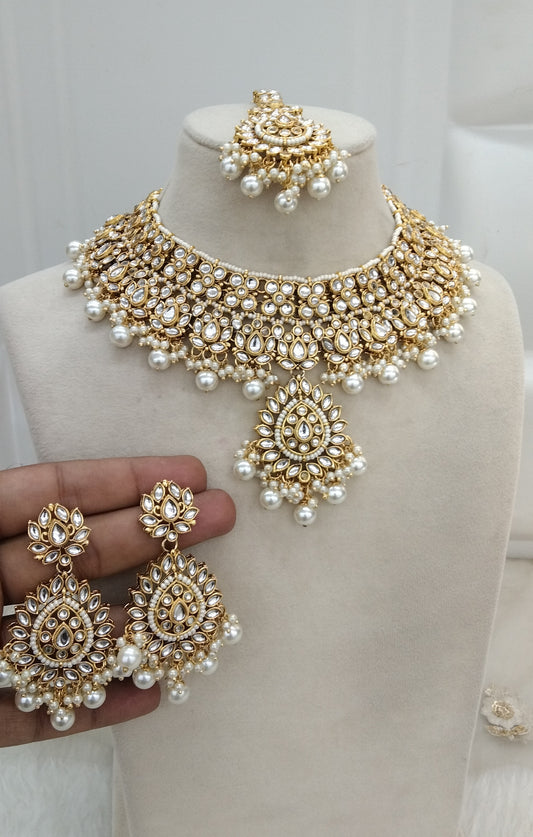 White Kundan necklace Jewelry Aman Set