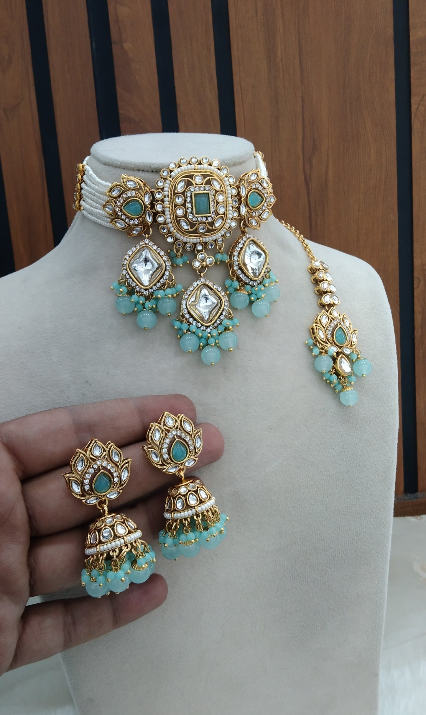 Sky Blue Indian Jewellery  Kundan choker Hanshal Set