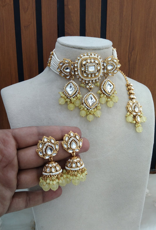 Yellow Indian Jewellery  Kundan choker Hanshal Set