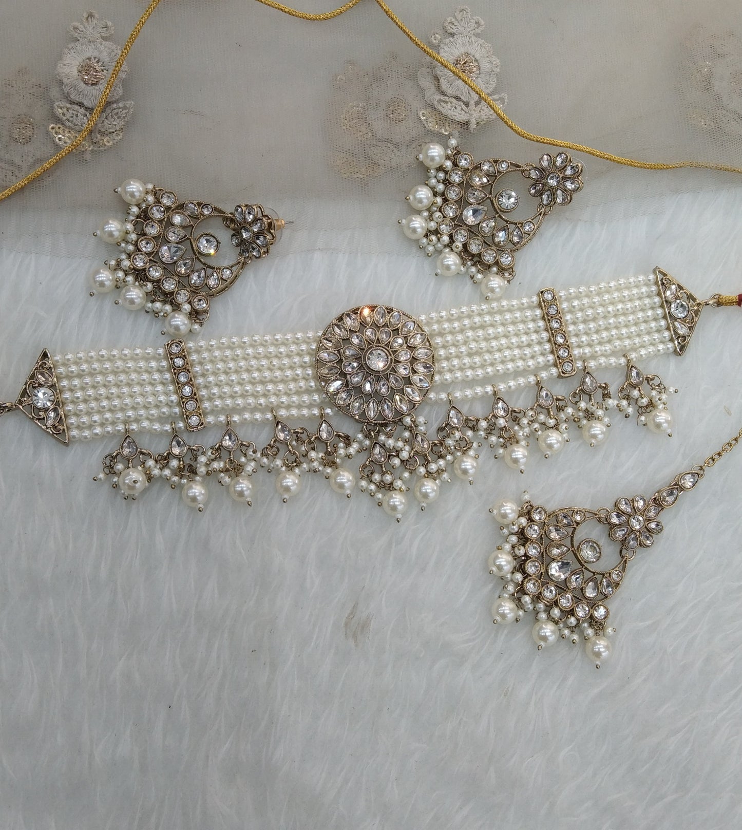 Antique White Necklace Jewellery Jagmay Set