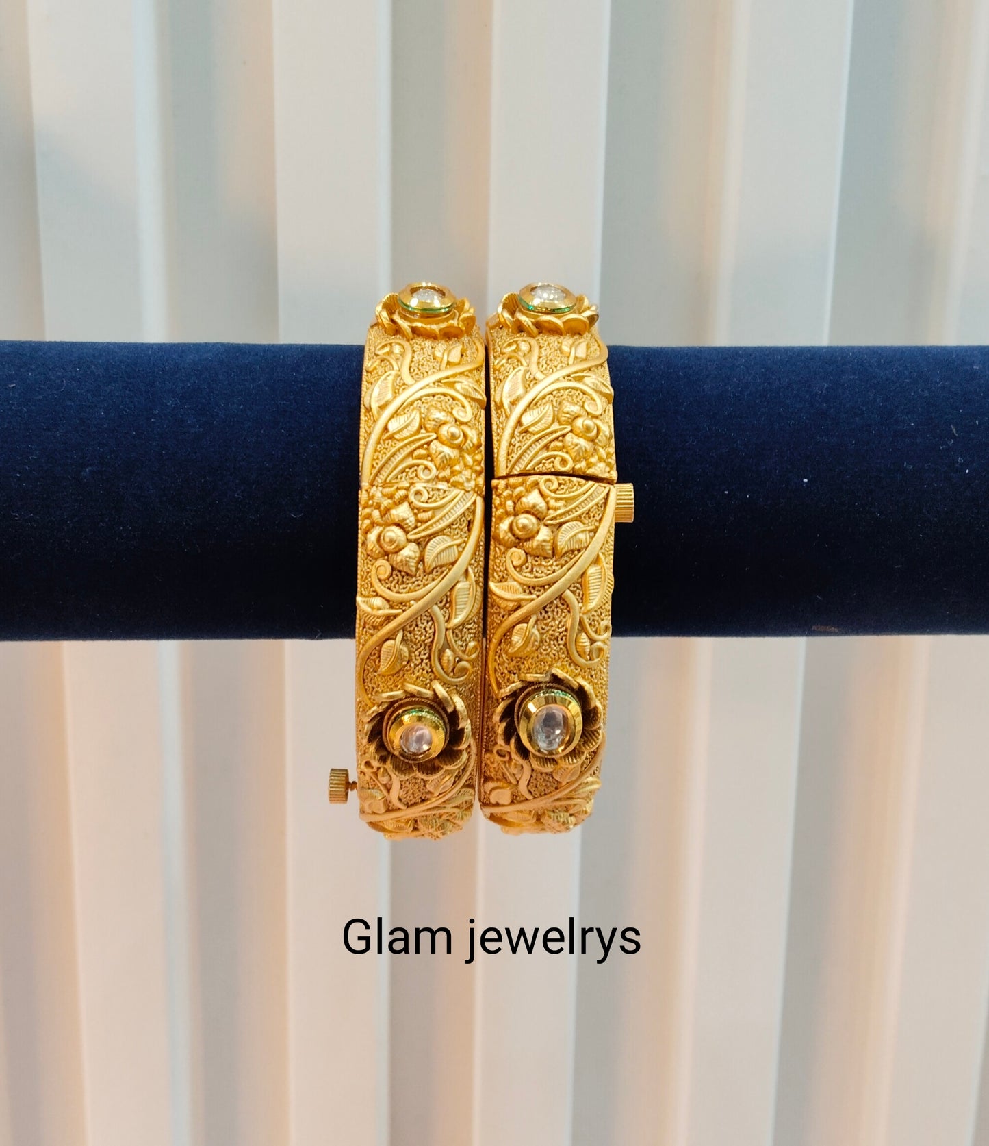 2.6 Size Indian bangles jewelry /Traditional bollywood jewelry/gold bangles