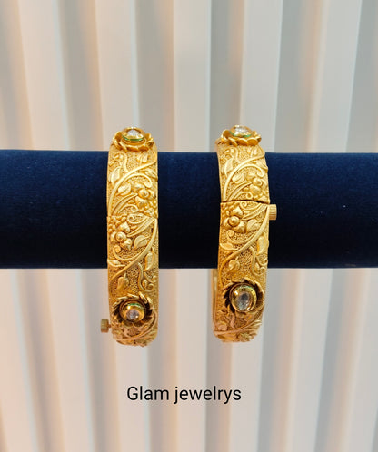 2.6 Size Indian bangles jewelry /Traditional bollywood jewelry/gold bangles