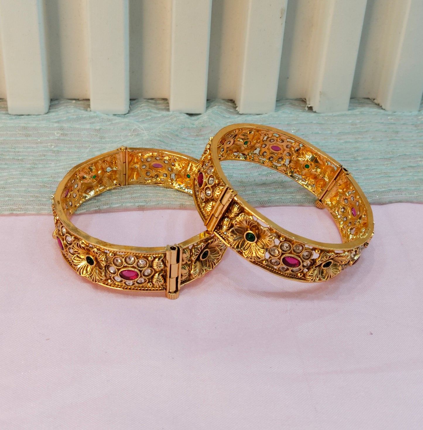 2.6 Size Indian bangles jewelry /Traditional bollywood jewelry/ Ruby Green Screw Gold bangles