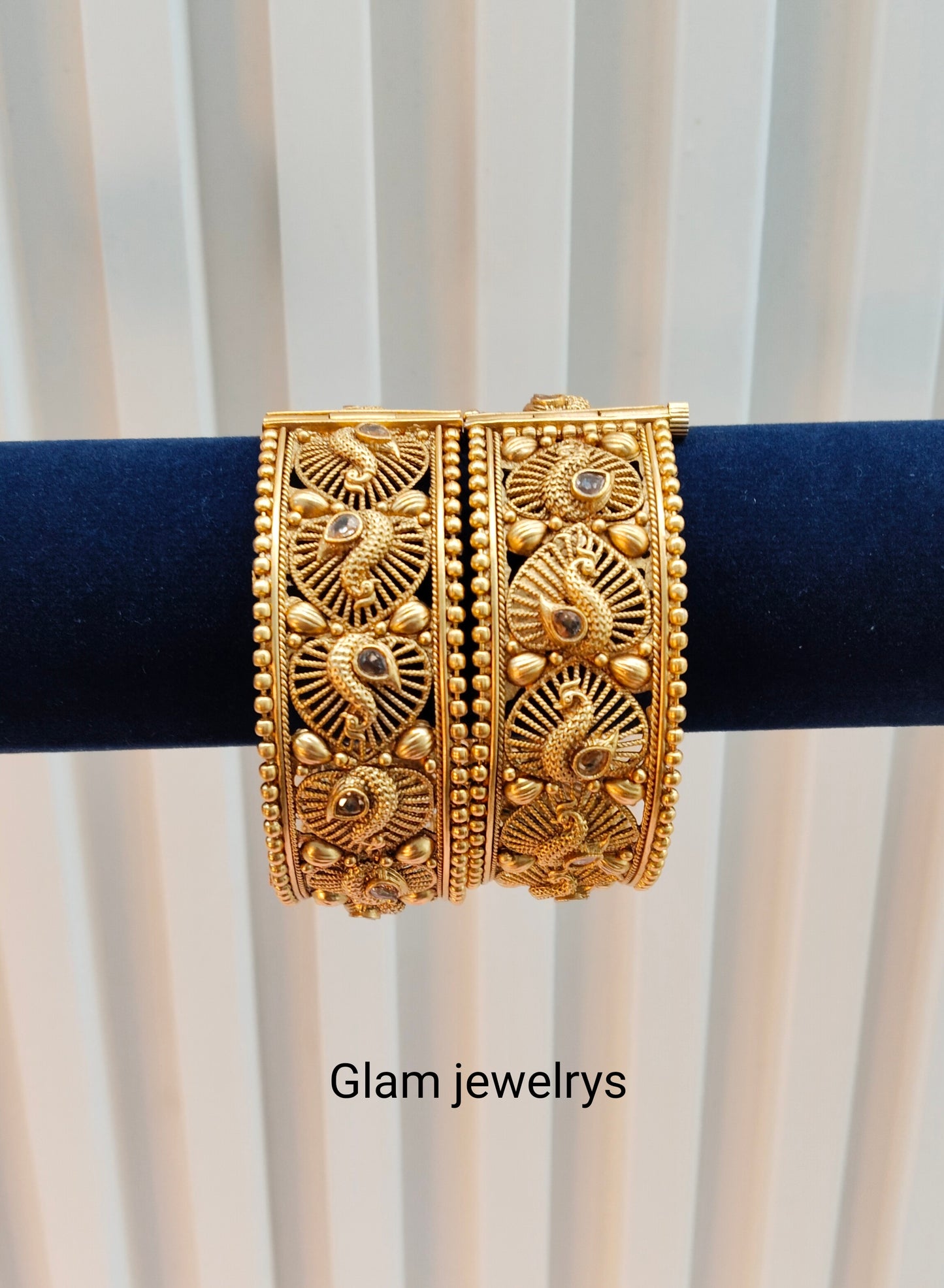 2.6 Size Indian bangles jewelry /Traditional bollywood jewelry/Screw Gold bangles