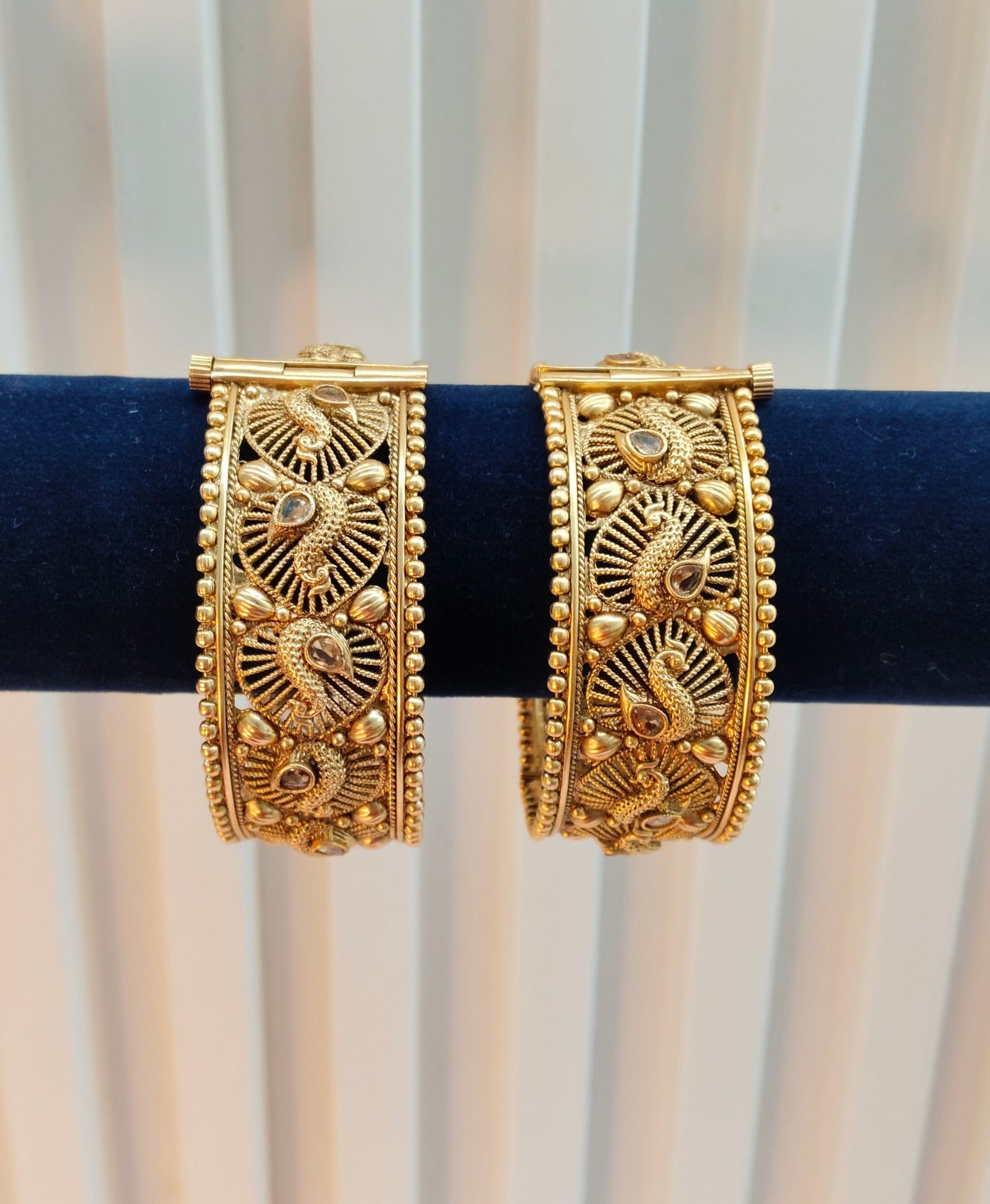 2.4 Size Indian bangles jewelry /Traditional bollywood jewelry/Screw Gold bangles