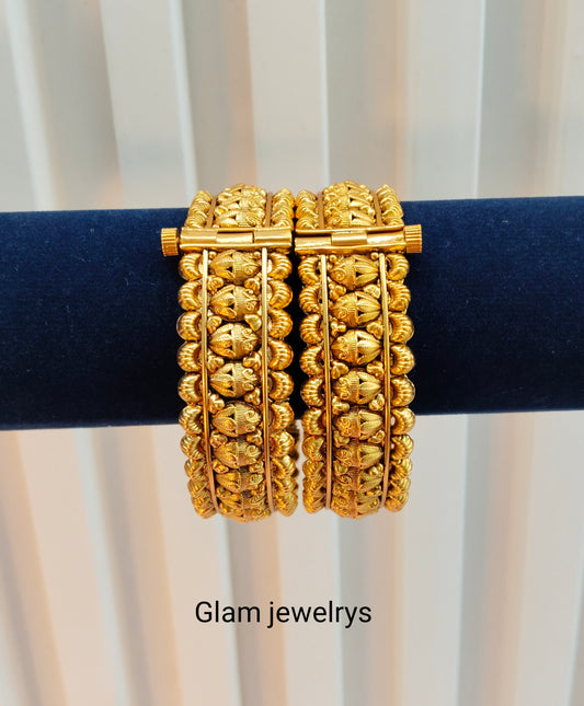 2.4 Size Indian bangles jewelry /Traditional bollywood jewelry/Screw Gold bangles