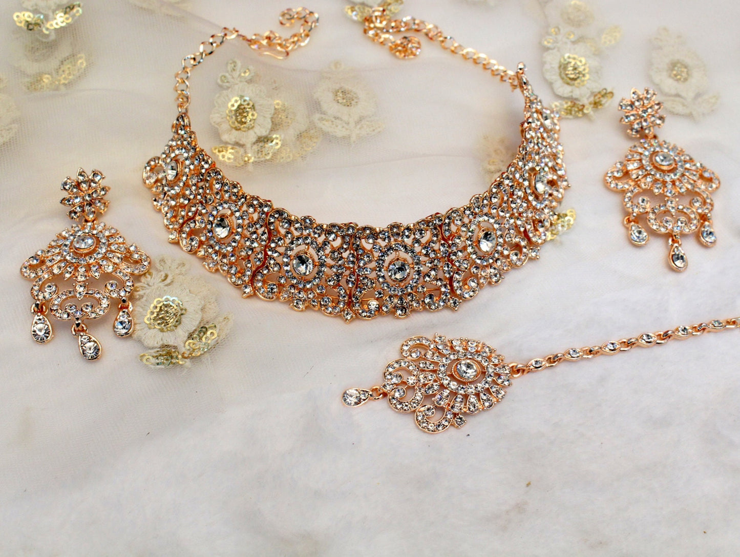 Choker set /Gold choker Carret White Necklace Set/ Bollywood Necklace Set/Indian Rose gold choker set/Gold Bridesmaid Jewellery/Women Necklace