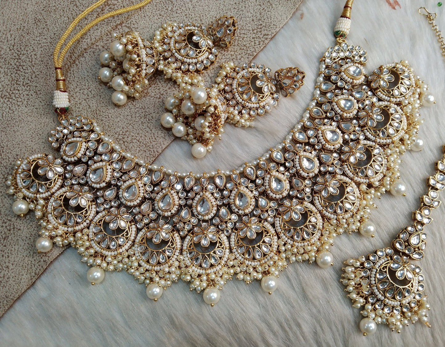 Ivory Indian Jewellery/ Gold Bridal Kundan necklace Set Indian gold White, blue, green Bridal Harris justin Necklace
