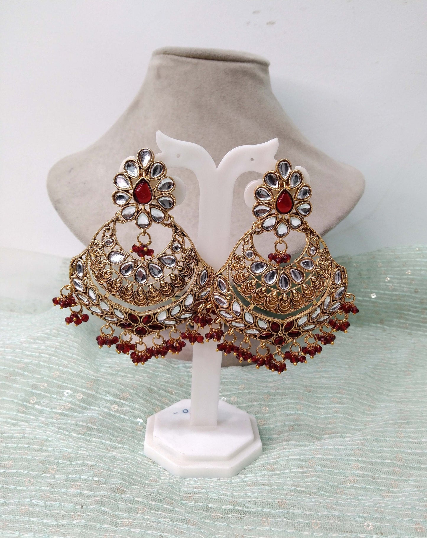 Indian Jewellery/ Green, Maroon< Gold white Kundan Jewelry Earrings Tikka Set/Indian Earrings Punjabi Bollywood Set Jewellery/Bollywood Set